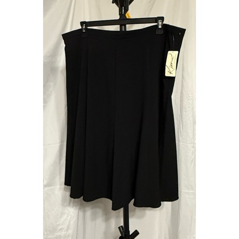 NWT Kim Rogers Womens Size 16P, A-Line Skirt Black